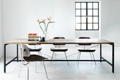 Tisch mit Recycling-Teakholz von Vipp - Bild 2