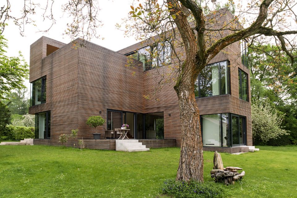 3. Preis: Moderne Villa mit Lärchenholzfassade