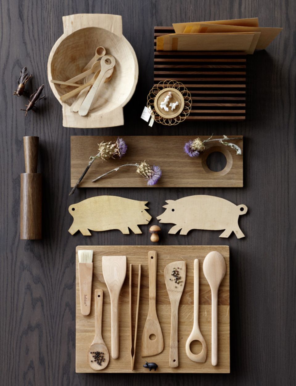 Holz in der Küche: Wie pflegt man Frühstücksbrettchen und