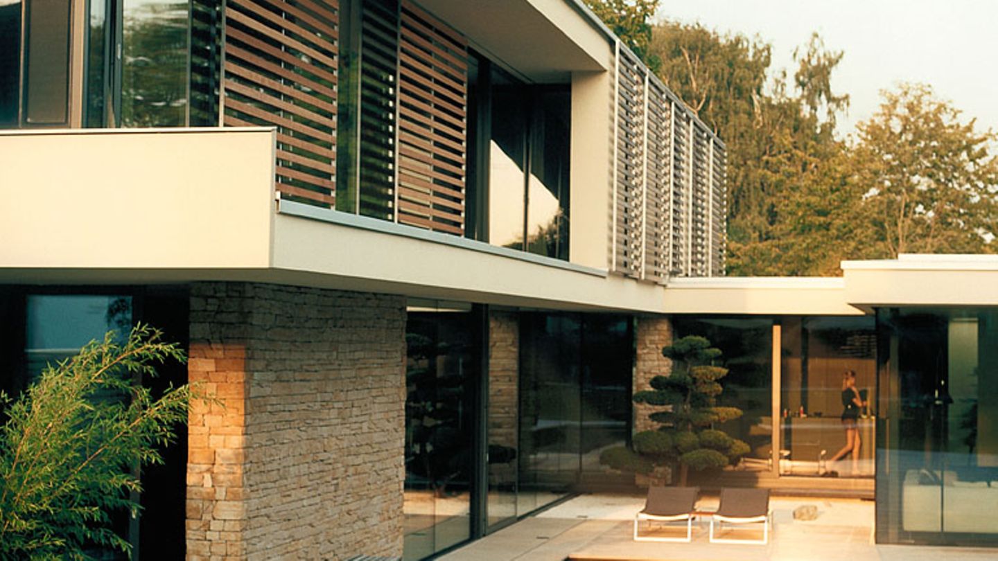 Hofhäuser: Hofhaus mit asiatischem Flair - [SCHÖNER WOHNEN]