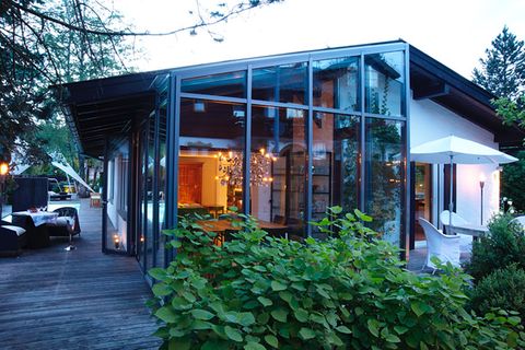 Umbauen & Renovieren: Heller Bungalow mit Wintergarten