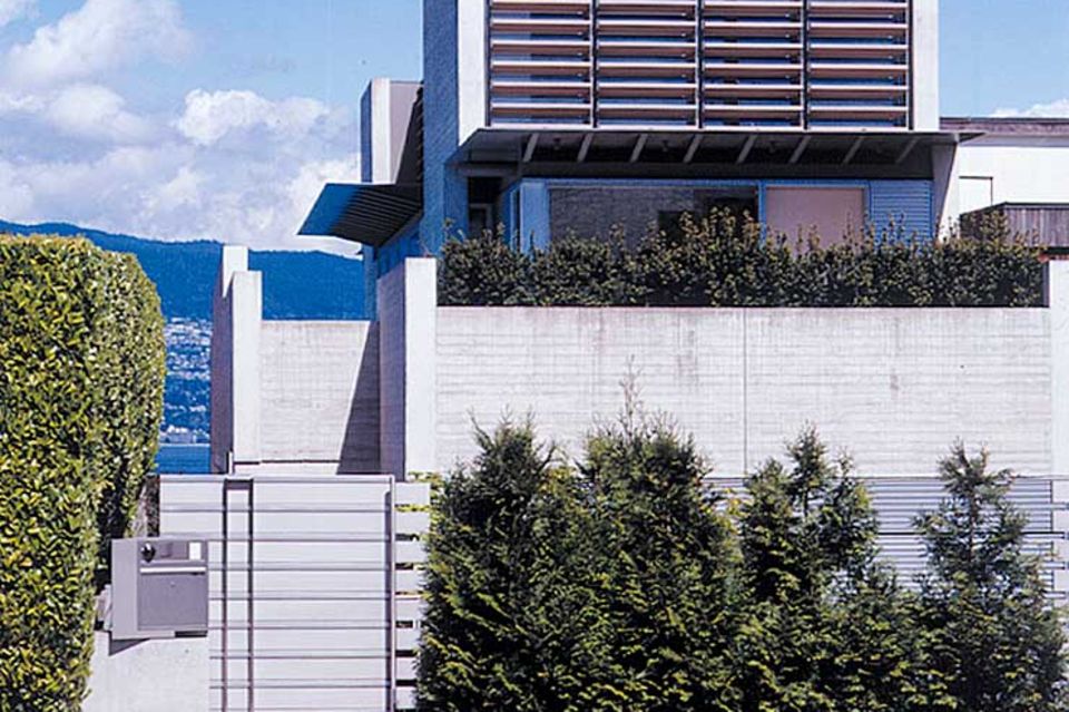 Flachdachhaus auf schmalem Grundstück