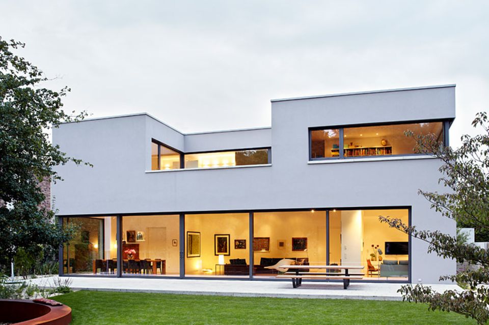 Architektenhäuser: Flachdachhaus mit durchdachtem Raumkonzept