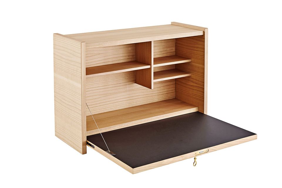 Reedition : Ligne Roset legt Pierre Paulins "Le Secrétaire Mural" neu auf Reedition : Ligne Roset legt Pierre Paulins "Le Secrétaire Mural" neu auf