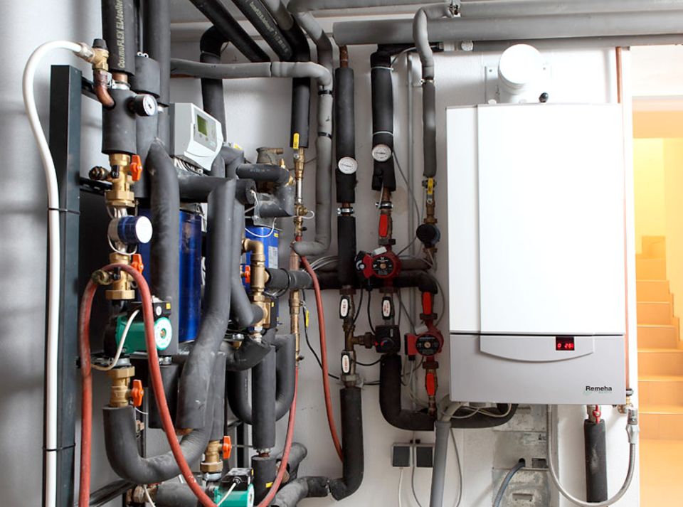 Die Technik im Energiesparhaus ist total clever – die regelt alles automatisch Die Technik im Energiesparhaus ist total clever – die regelt alles automatisch