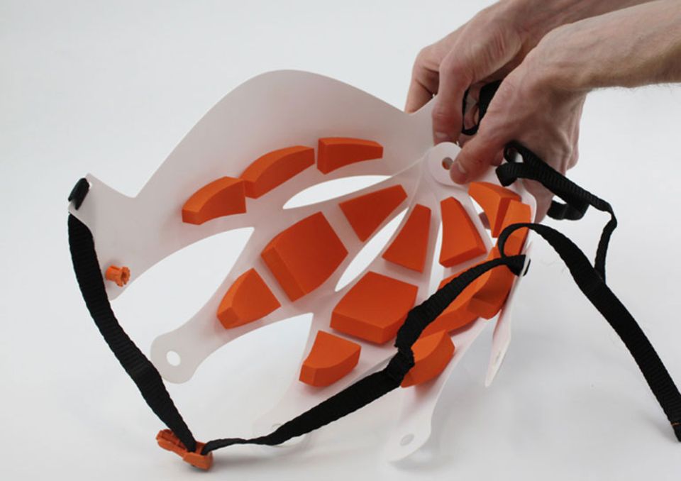 Helm zum Falten "Tatoo" von Julien Bergignat