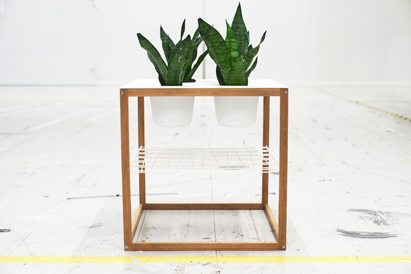 Möbel & Accessoires: Hommage an die Blumenbank: Beistelltisch 