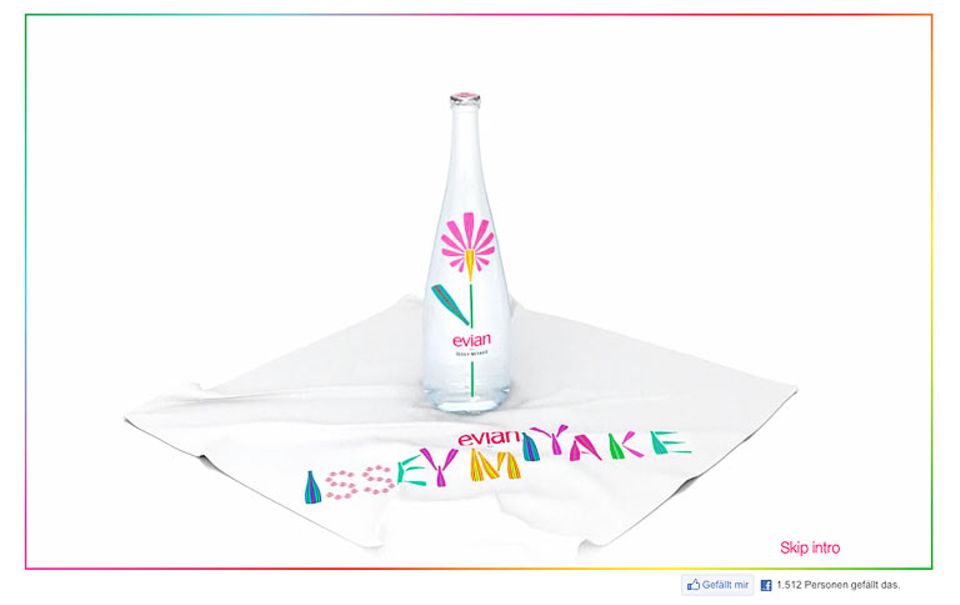 Evian-Flasche mit Issey-Miyake-Design Evian-Flasche mit Issey-Miyake-Design