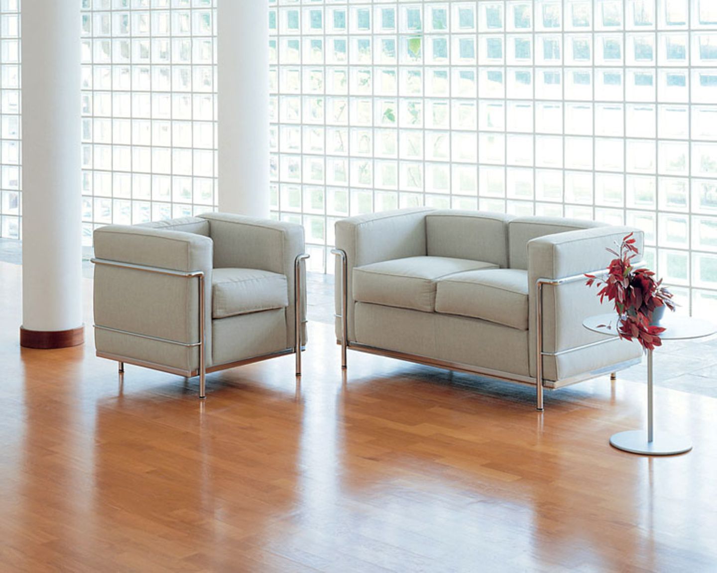 Hausdoktor: Welches Sofa passt zum Le Corbusier-Sessel?