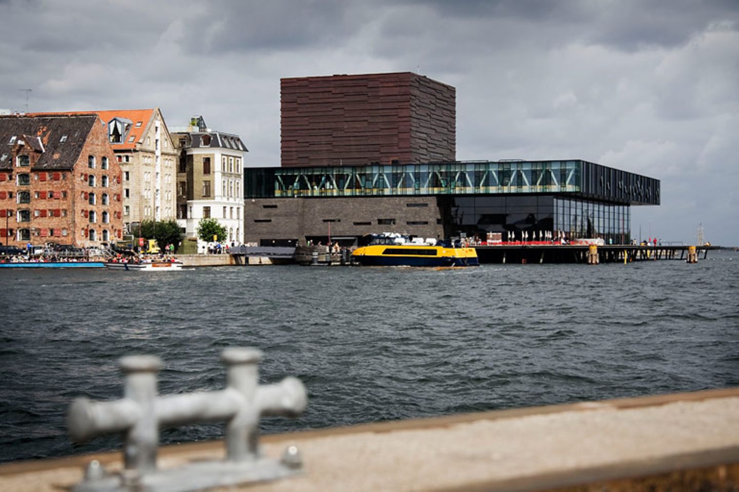 Neue Wahrzeichen: Schauspielhaus, Oper und Bibliothek