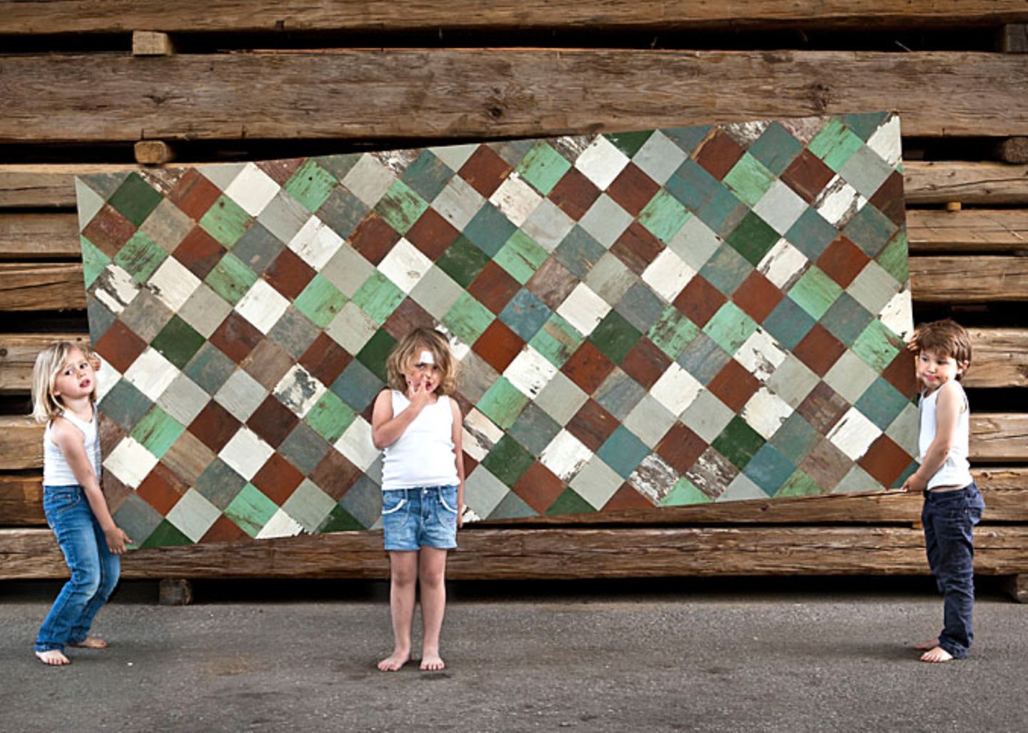 "Madame Patina": Altholzplatten als Wandverkleidung