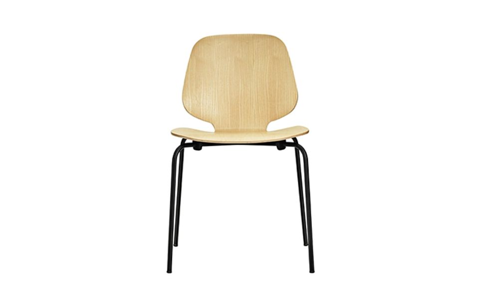 Normann Copenhagens "My Chair" aus Stahl und Furnier