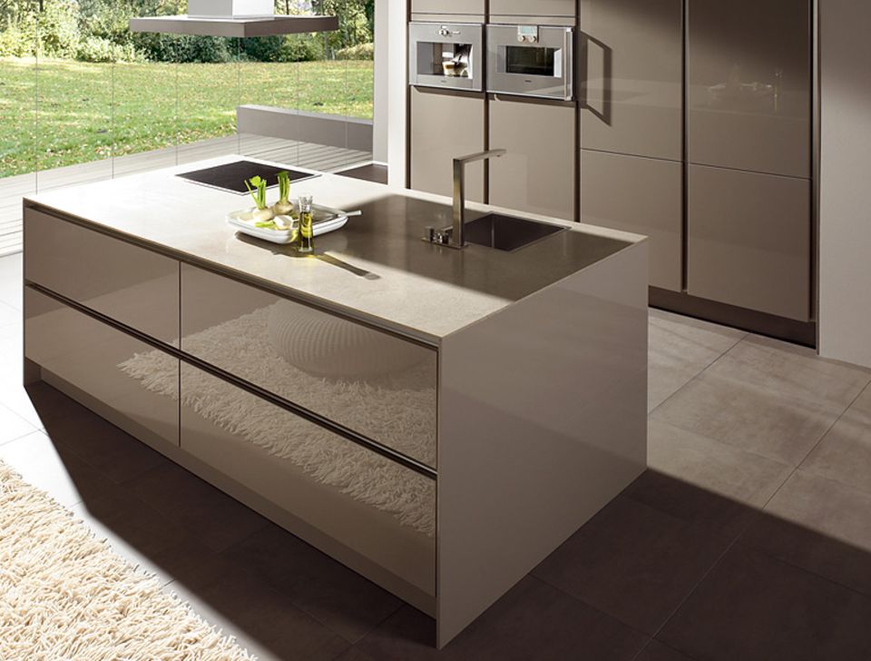 Arbeitsplatten für die Küche: Granit, Holz, Keramik, Edelstahl ...