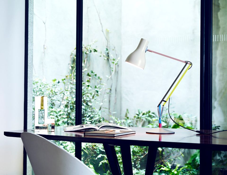 Leuchte "Anglepoise Type 75" in neuem Outfit Leuchte "Anglepoise Type 75" in neuem Outfit