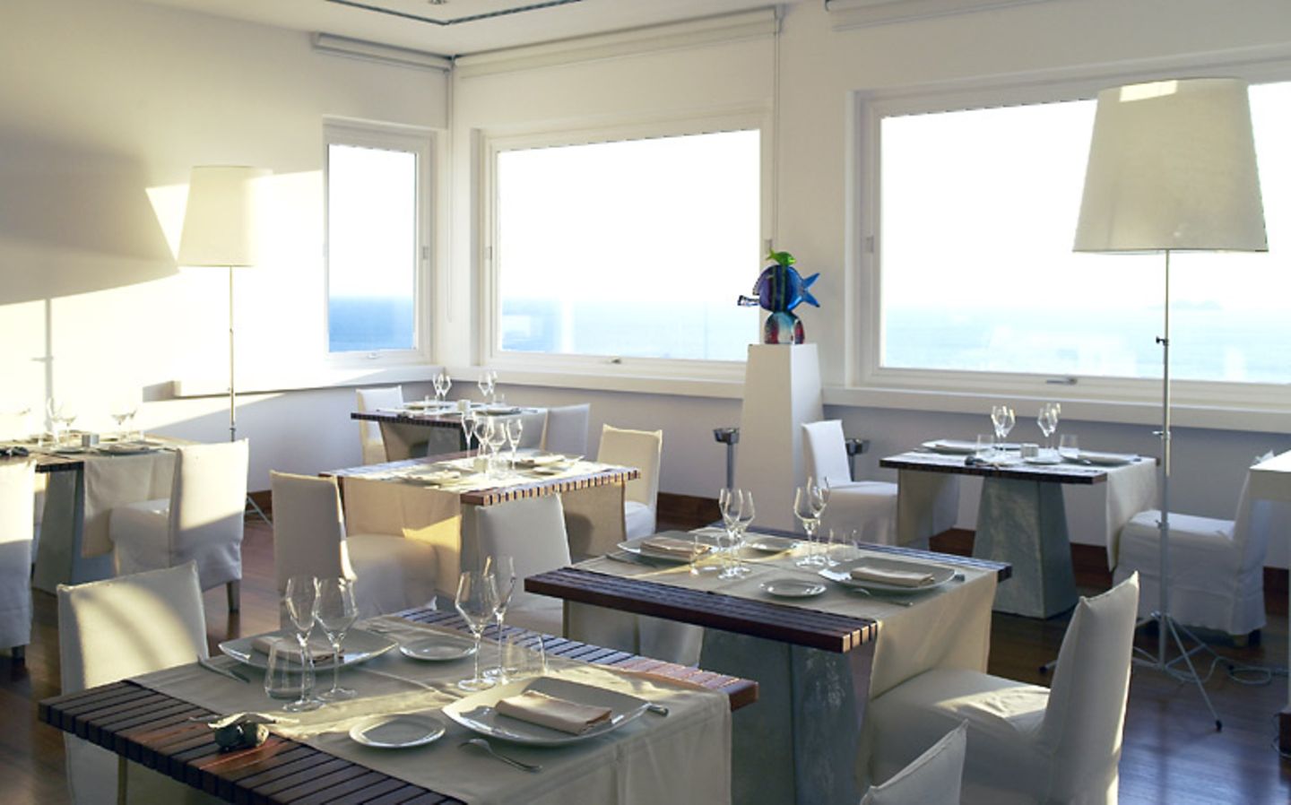 Amalfi-Küste: Weißes Restaurant - Bild 10 - [SCHÖNER WOHNEN]