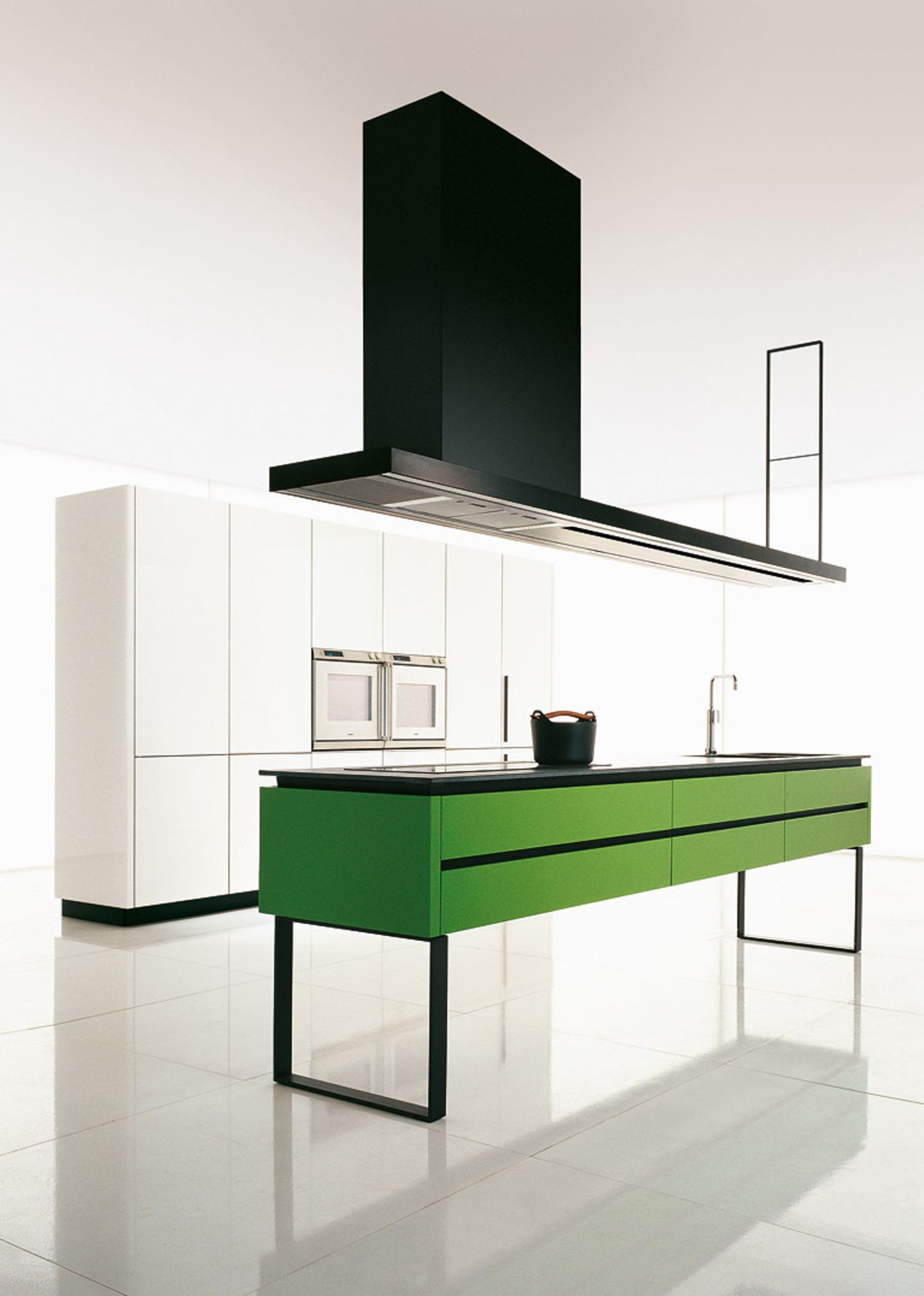 Küche "Hi-Line" von Dada/Molteni, Design: Ferruccio Laviani