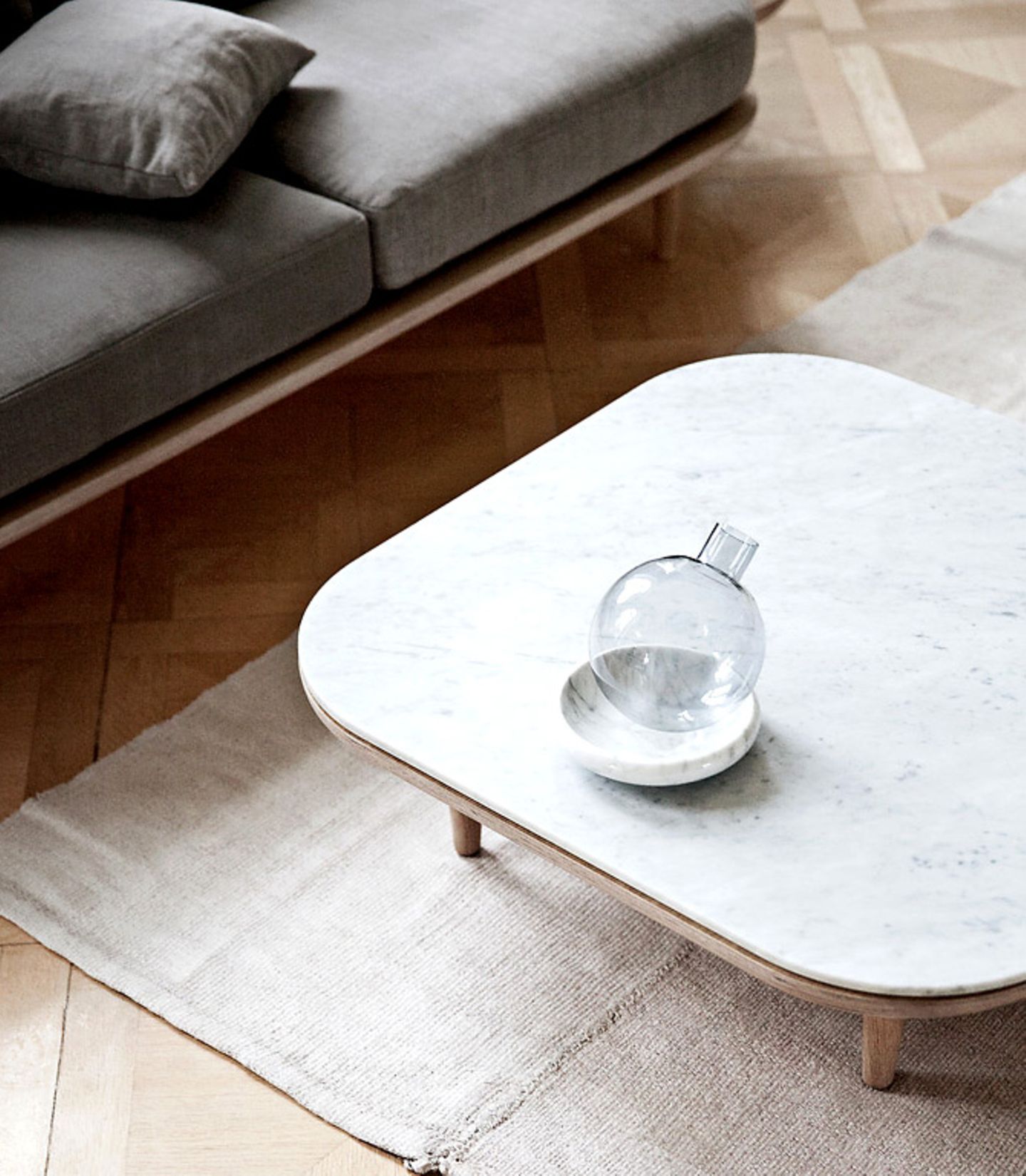 Couchtisch "Fly Table" von andtradition