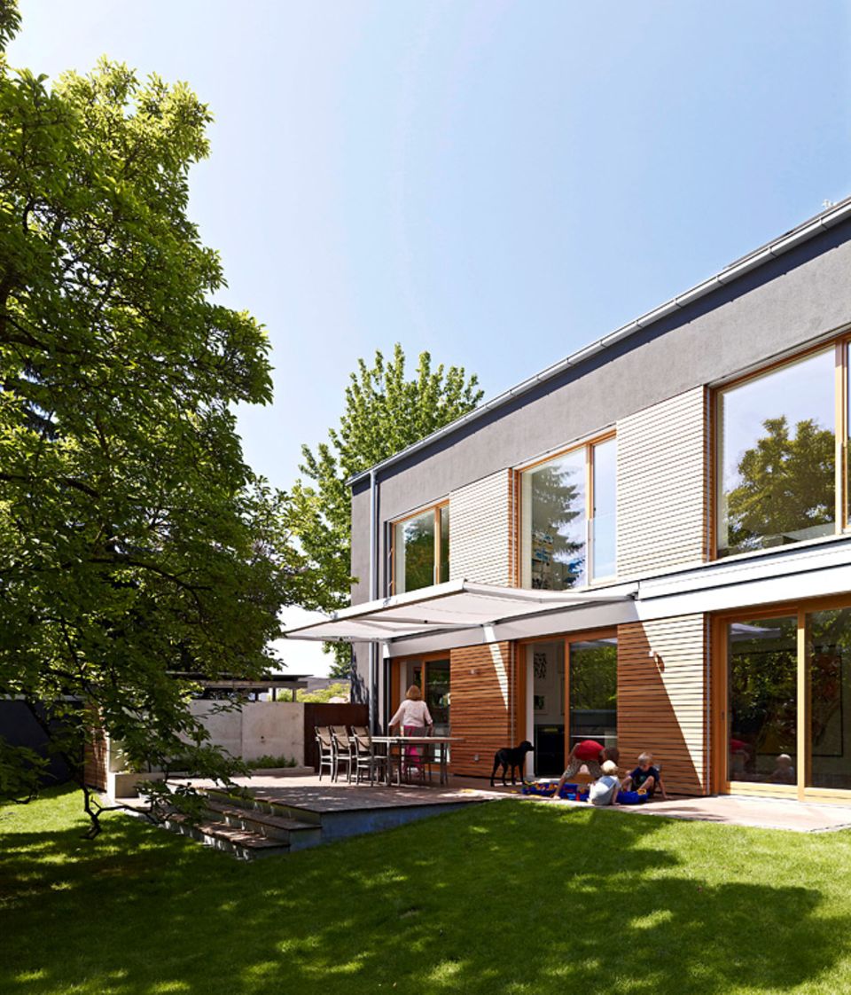 Terrasse zum großzügigen Garten - Bild 10 - [SCHÖNER WOHNEN]