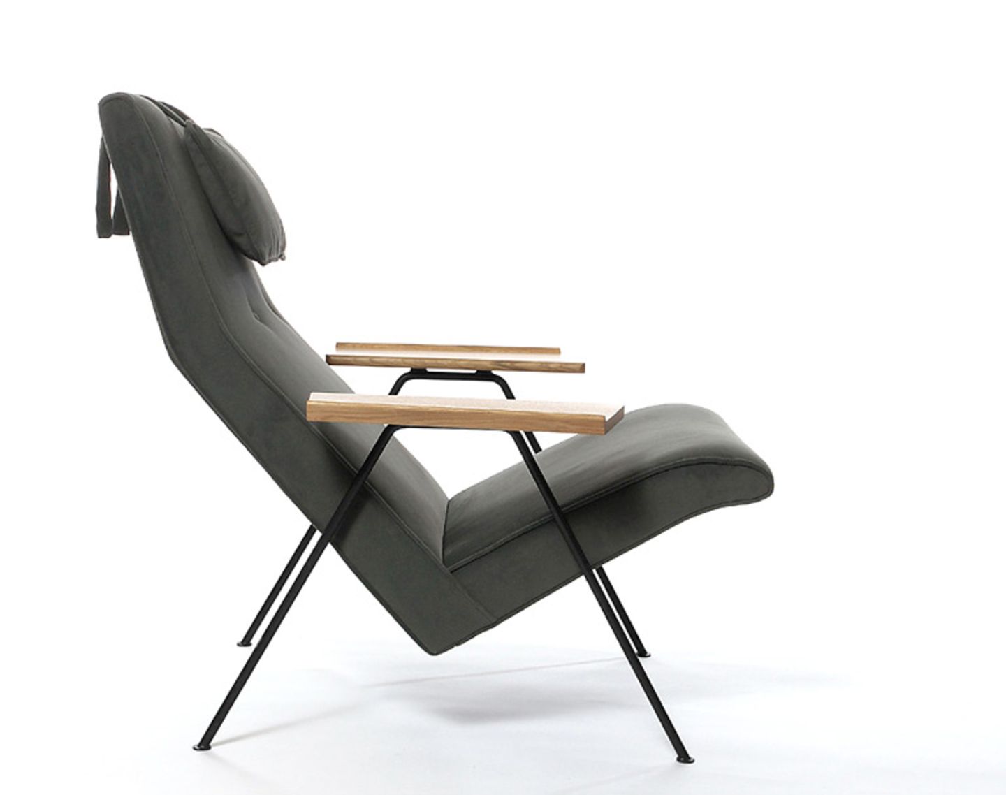 Komfortabel: "Robin Day Reclining Chair" von Twentytwentyone