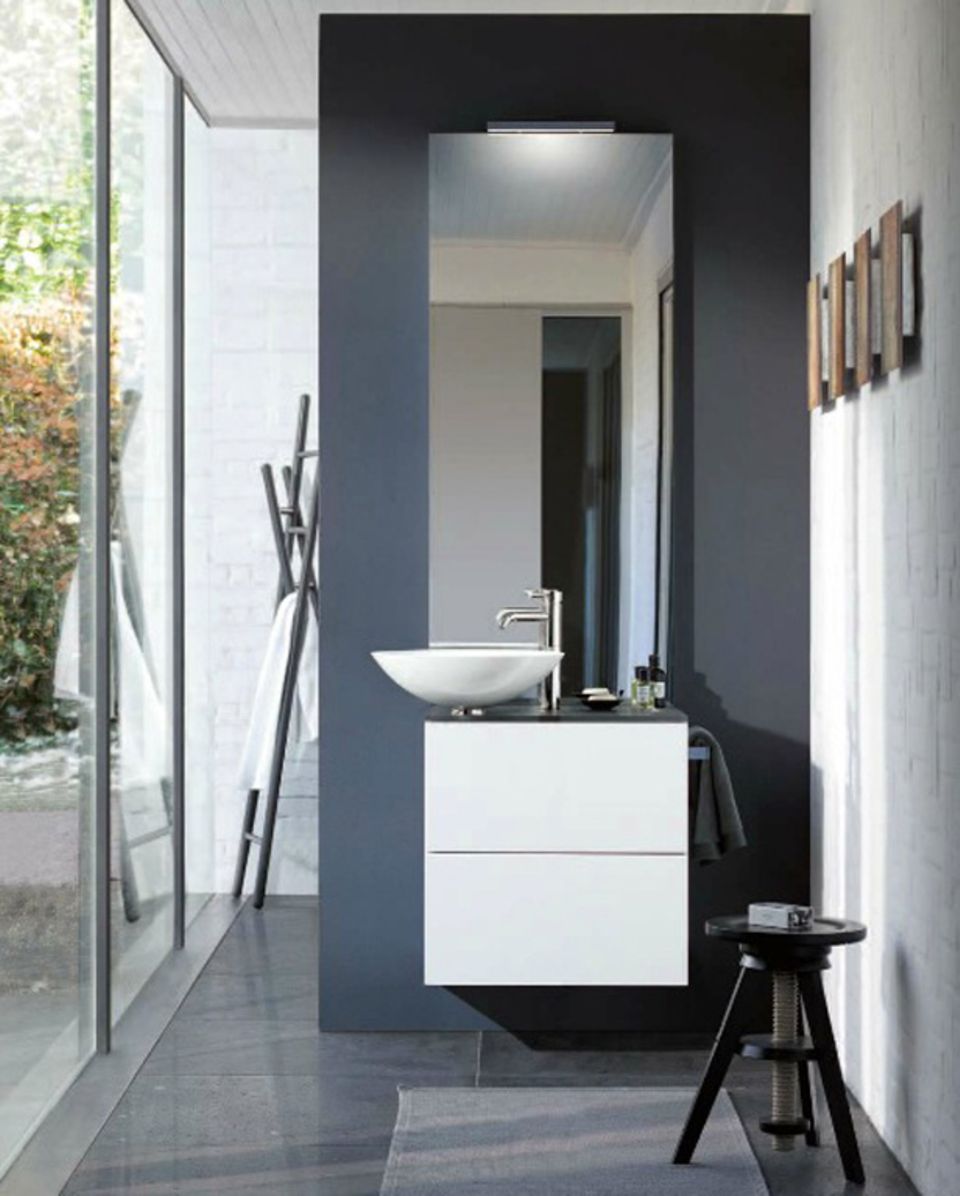 Installationswand vergrößert kleine Bäder - Bild 10 - [SCHÖNER WOHNEN]