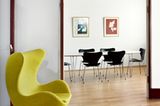 Der "Egg Chair" als Farbakzent