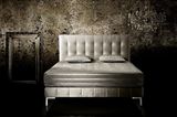 "Colette" von Treca Interiors mit Ziernähten