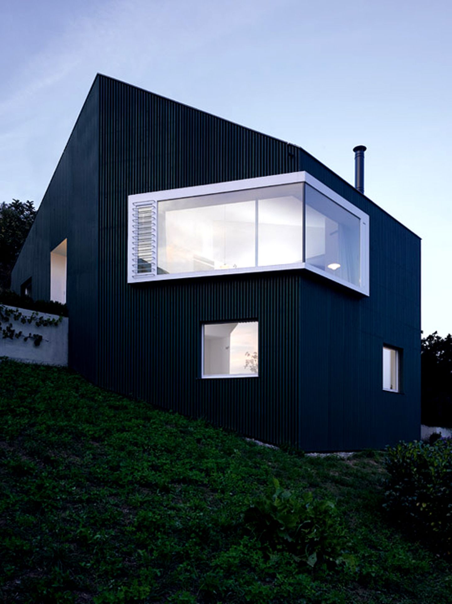 Single-Haus mit asymmetrischem Dach, Aichtal