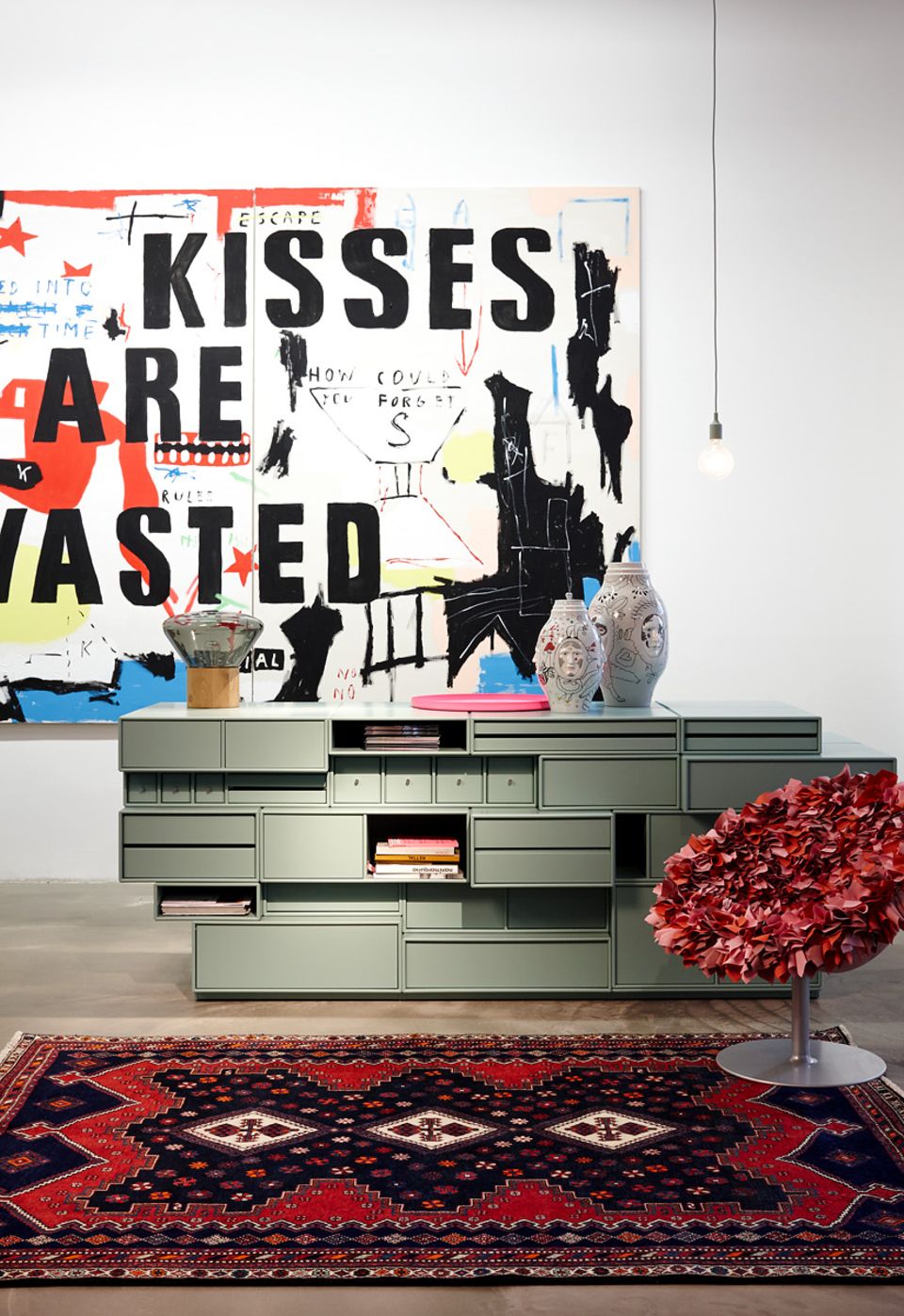 Bodenbelag: Zeitgenössische Kunst für die Wand - traditionelle für den