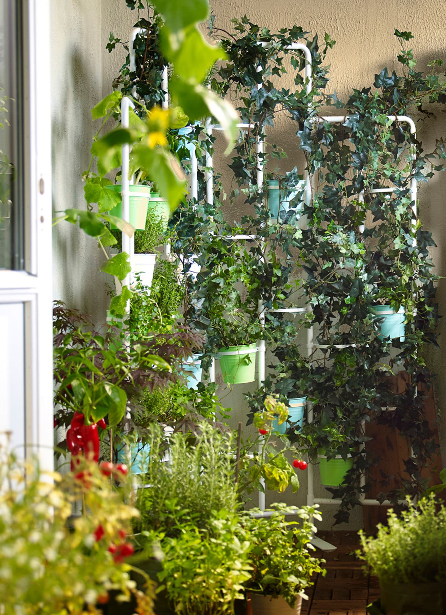 Gartenmöbel: Sichtschutz: Blumenständer 