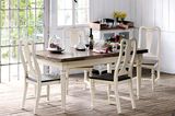 Ein Essbereich im Country-Stil