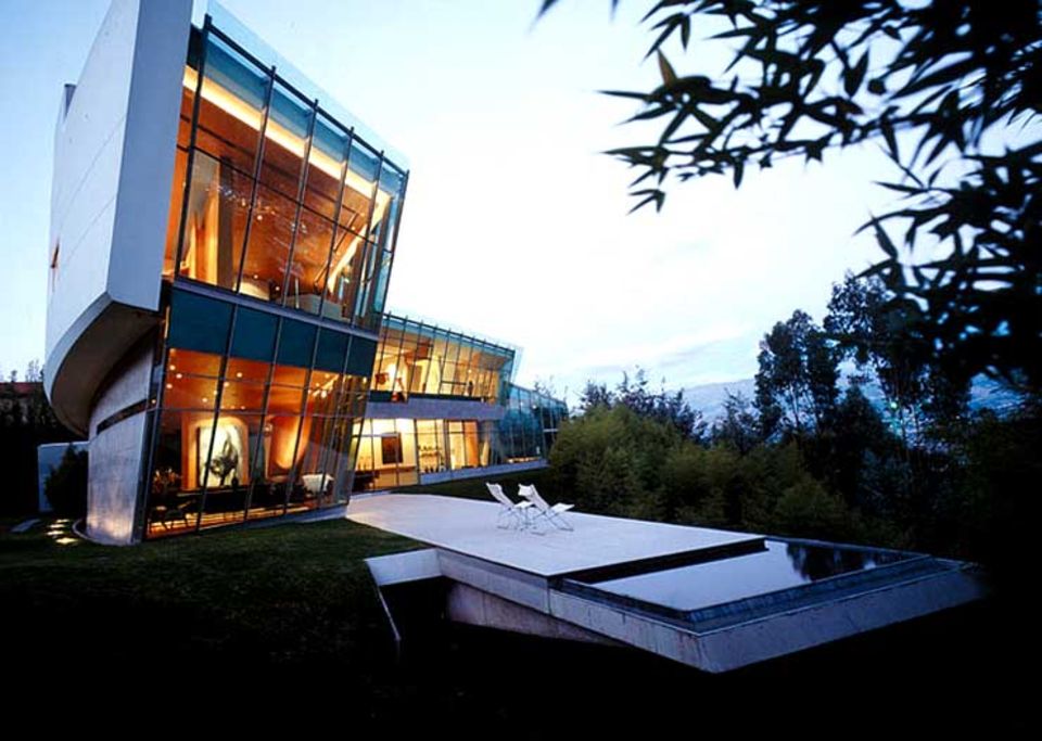 Haus mit geschwungener Front - [SCHÖNER WOHNEN]