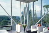 Wohnzimmer hinter Glas