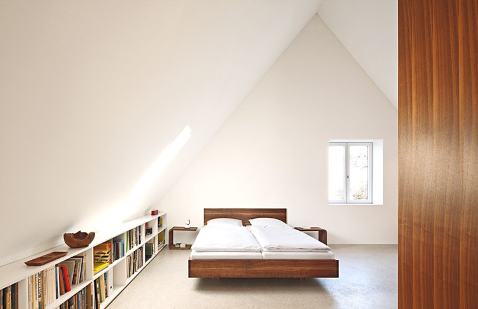 Architektenhäuser: Geräumiges Schlafzimmer unterm Dach - Bild 6