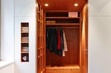 Eingangsbereich mit Windfang, Entree und Garderobe