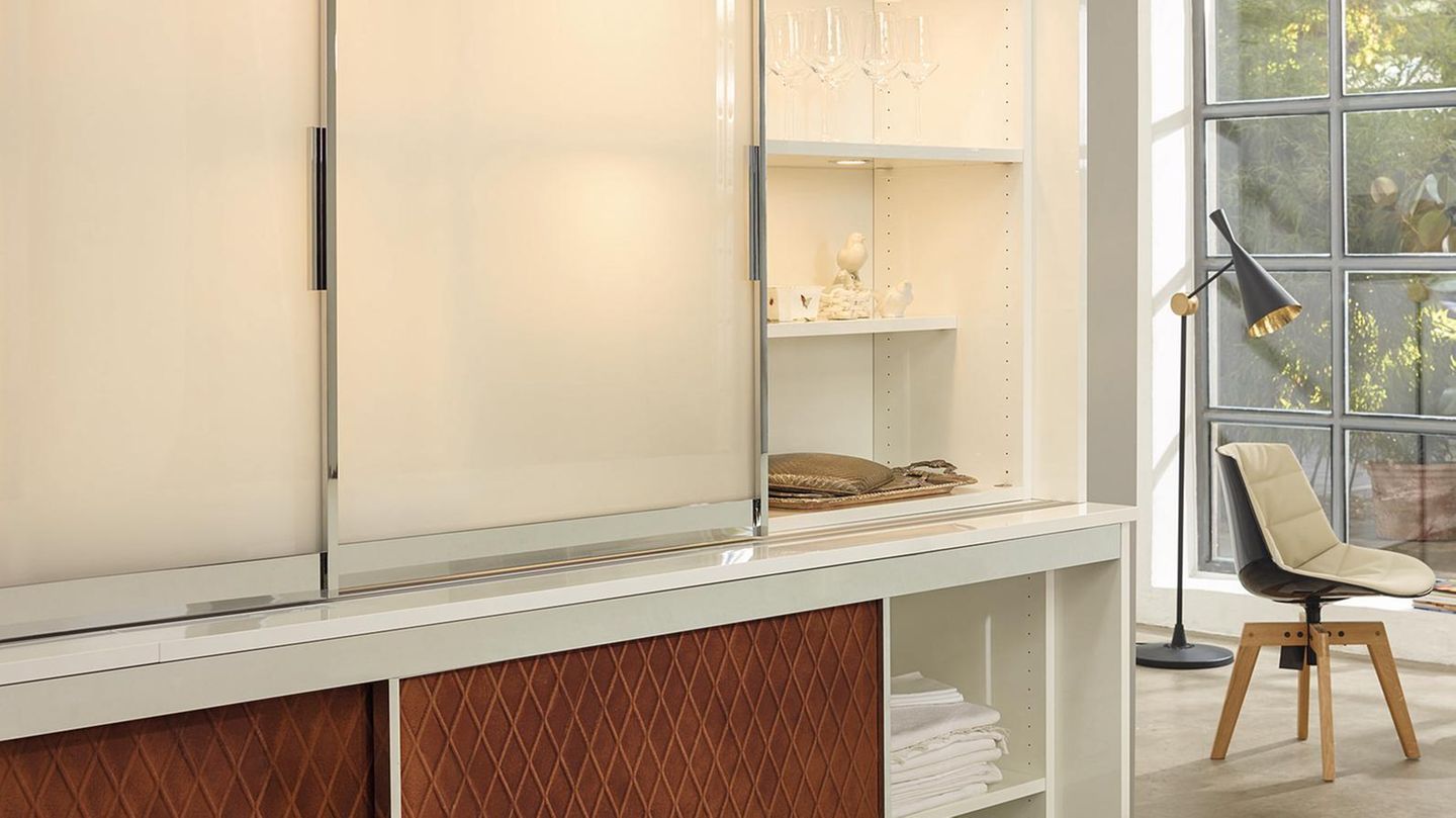 Rost, Beton und Glas: Neue Oberflächen für Einbauschränke von Cabinet