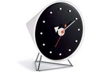 Reedition der Uhr "Cone Clock" von George Nelson bei Vitra