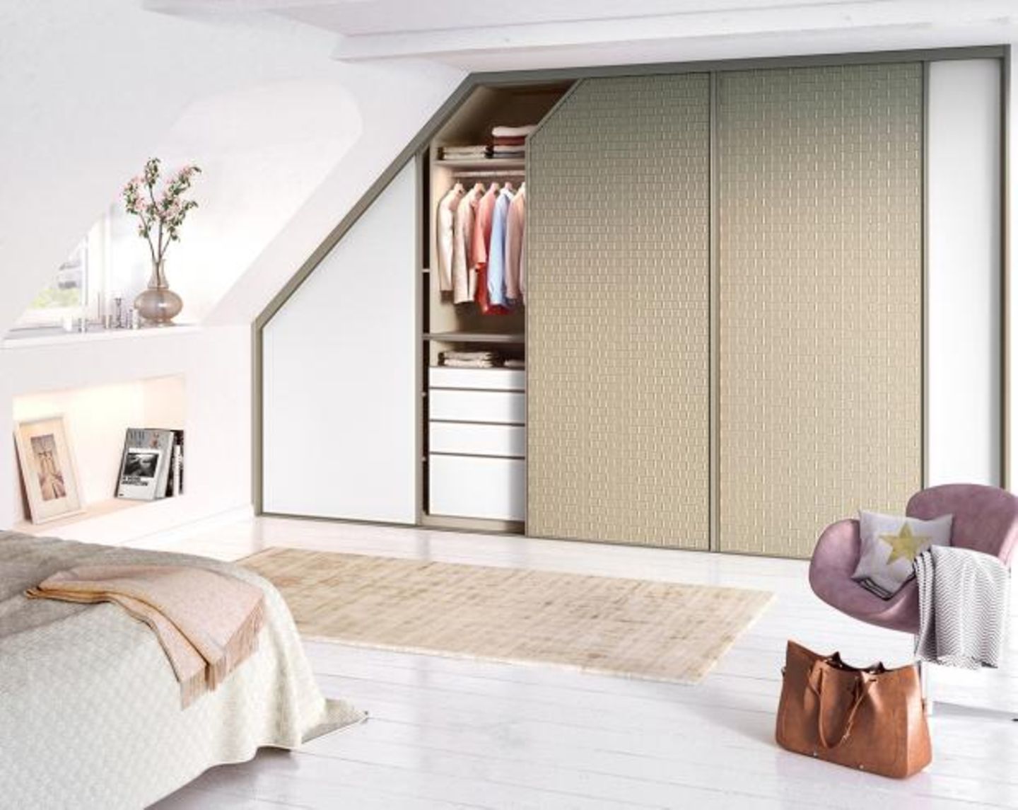 Einbauschrank unter einer Dachschräge