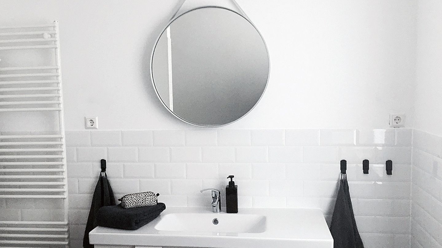 Badspiegel 140x100 cm Horizontal mit LED Wohnen & Einrichten Wohnaccessoires Spiegel Badspiegel 