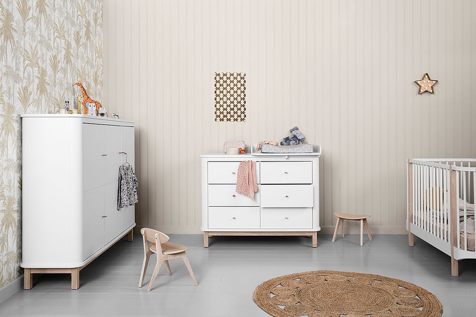 Schrank, Kommode und Babybett aus der "Wood"-Kollektion von Oliver Furniture