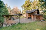 "Unique Cob Cottage", Mayne Island, Kanada