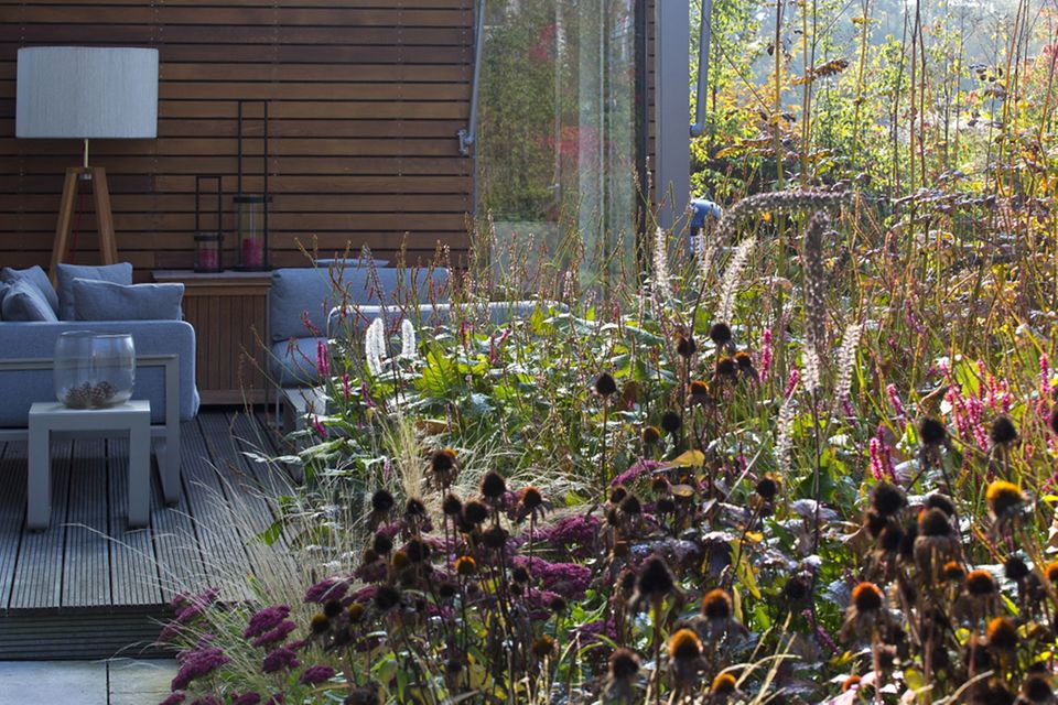 Den Wohnraum bis auf die Terrasse verlängert