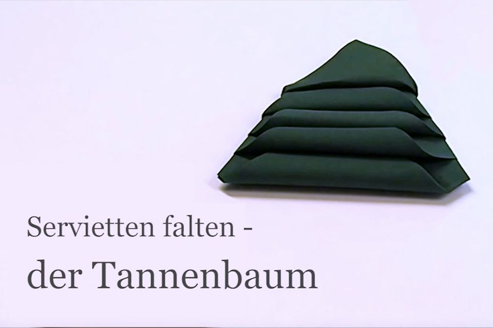 Servietten falten: Tannenbaum