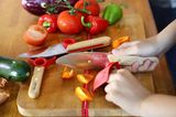 Kochen und backen mit Kindern - Kindermesser mit Schutzkunststoff von Opinel