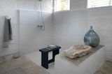 Badezimmer in Naturstein