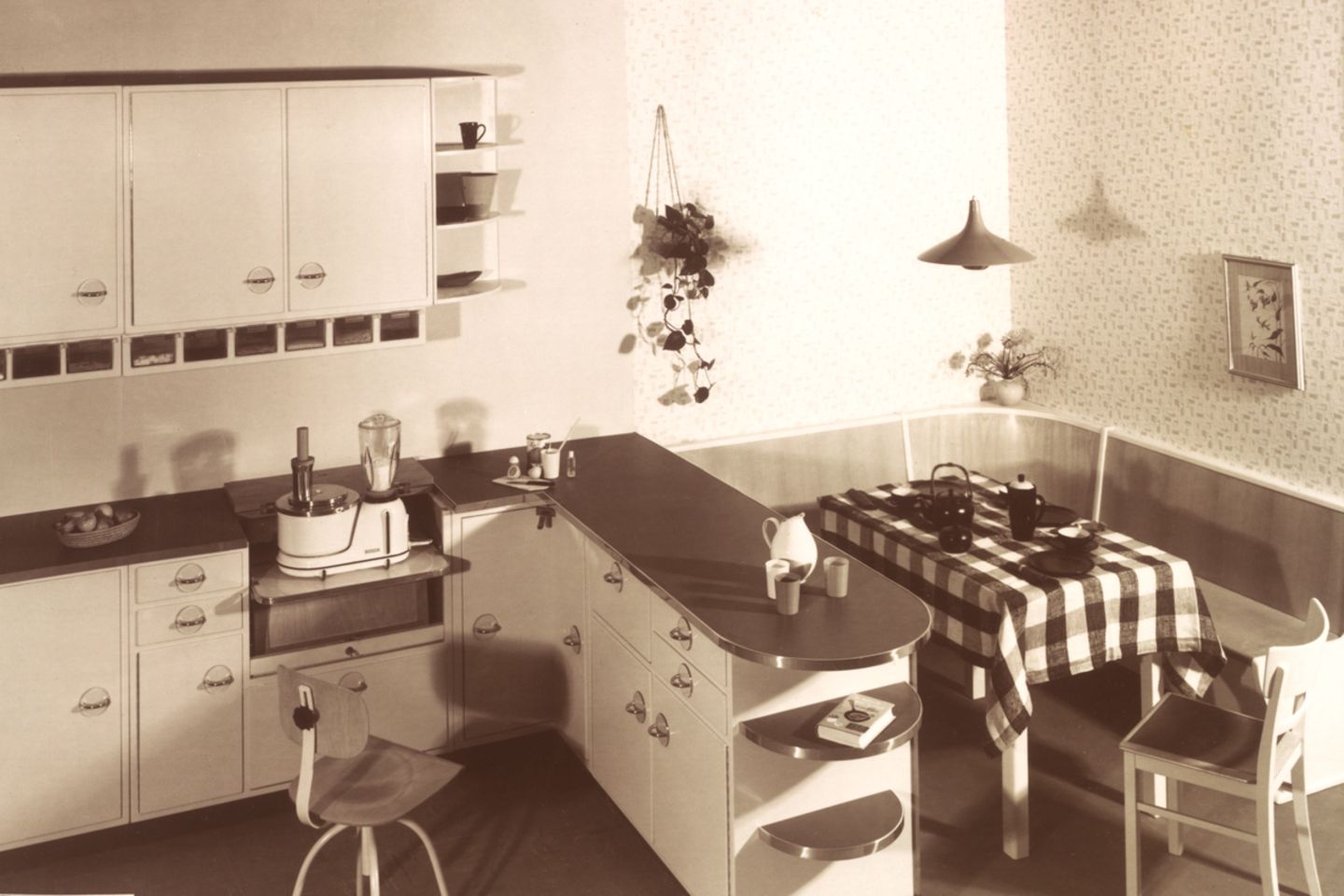 Erste deutsche Anbauküche von Poggenpohl, 1950