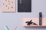 Tafel mit Buchstaben und Zahlen von Design Letters