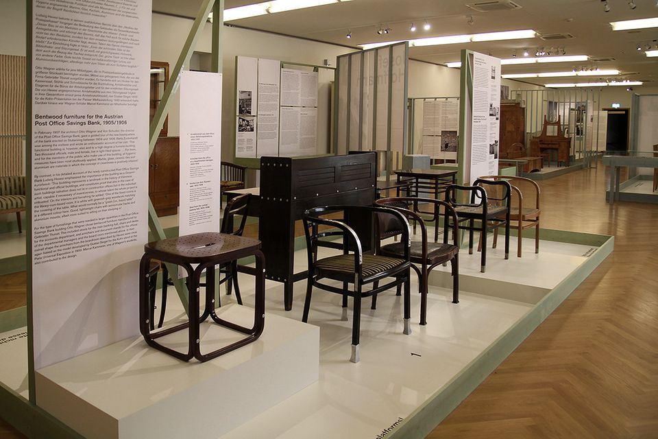 Ausstellung "Wagner, Hoffmann, Loos und das Möbeldesign der Wiener Moderne"