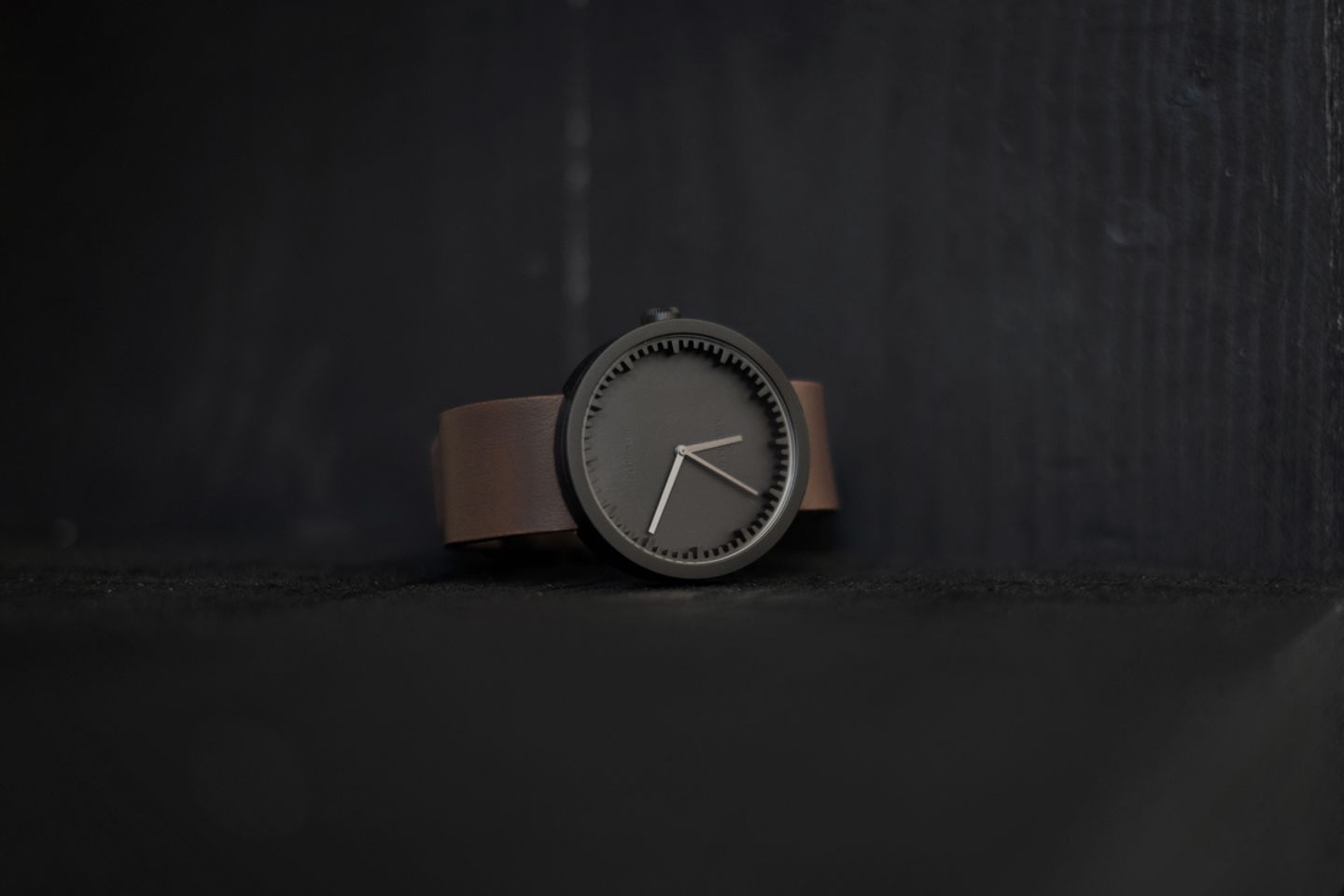 Armbanduhr "Time Watch D42" von Leff Amsterdam