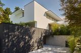HÄUSER 06-2018: Villa im Bauhausstil - Eingangsbereich