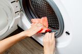 Waschmaschine reinigen – was tun, wenn die Waschmaschine stinkt?